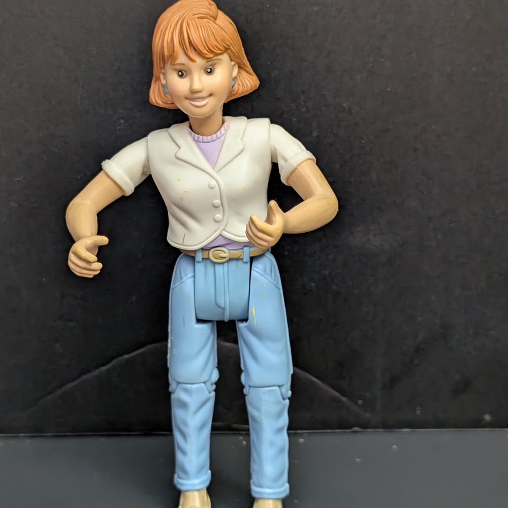 Vintage 1988 Fisher Price family mom doll 2-2026D5